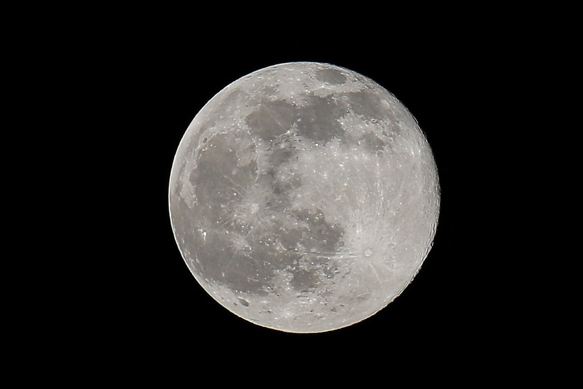 Full Strawberry Moon Rises Above Bermuda - Bernews Full Strawberry Moon Rises Above Bermuda - Bernews