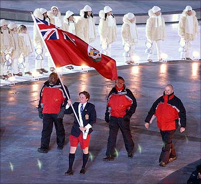 PATRICK SINGLETON olympics bermuda shorts