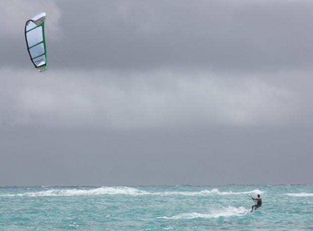 kite surfin bermuda aug 2010 2