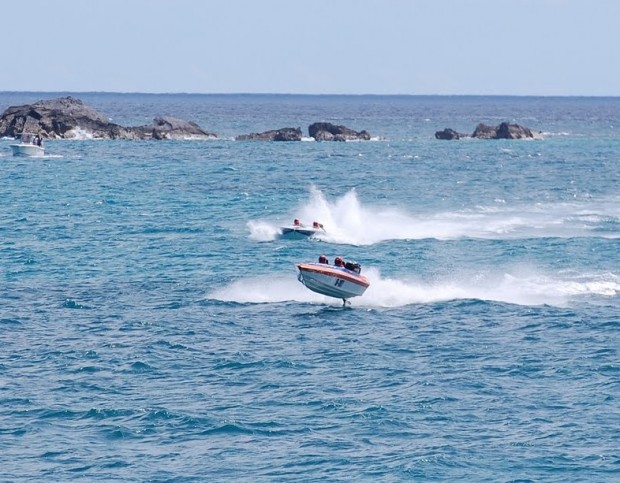 aaa around the island race bermuda 2010 10