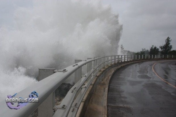 hurricane igor waves 18 y