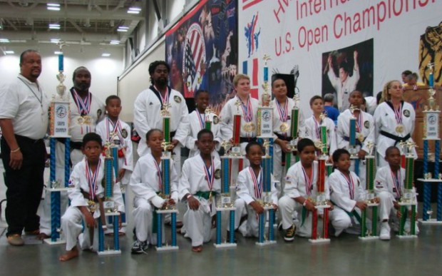 Competitors and Master Smith 2010