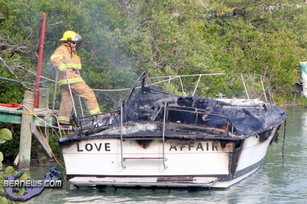 Boat Fire St. George's Dec 11 2010-1