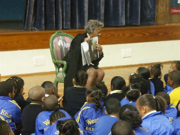 Photo 1 - Dame Jennifer and West End Students
