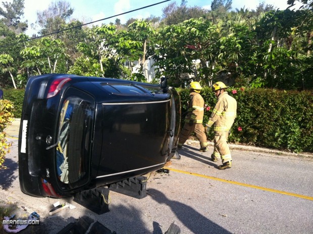 Accident Berry Hill Bermuda  April 11 2011 (1 of 1)-4