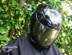 bermuda-helmet-with-dark-visor 2