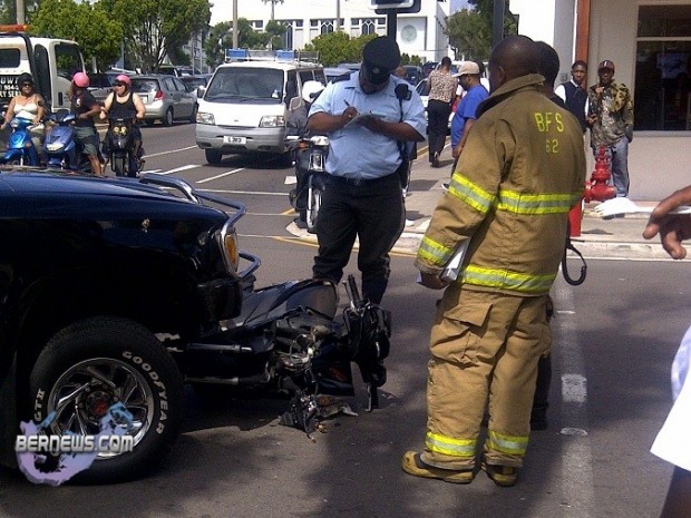 bermuda traffic accident may 30 11 (2)