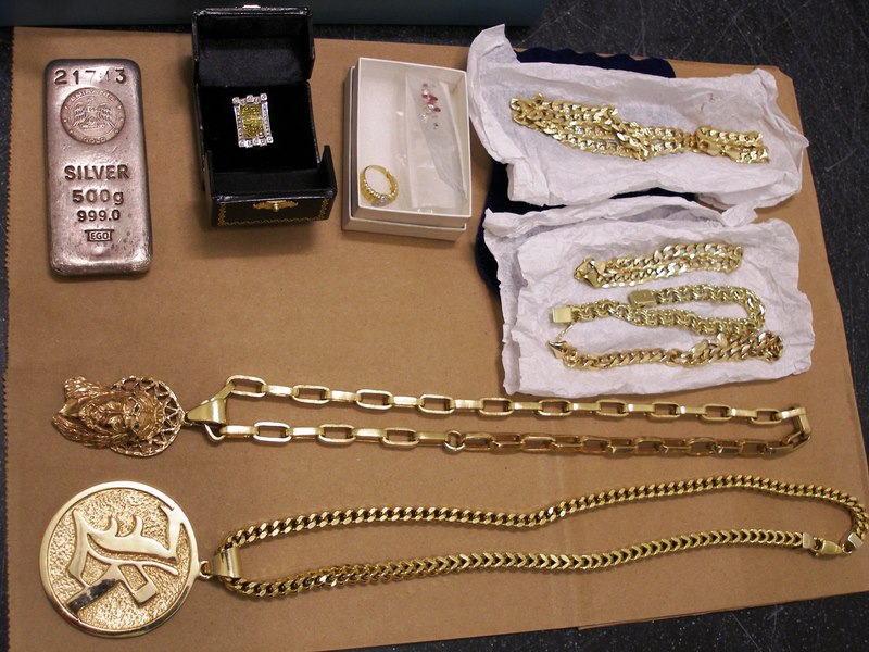 Suspected Stolen Jewellery Recovered Bernews