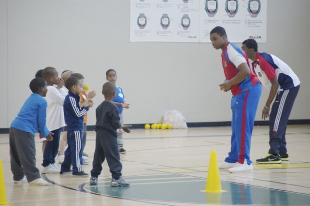 Pee Wee 'Have-a-go' Cricket Bermuda BCB March 2013 (6)