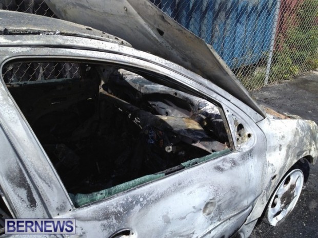 bermuda car fire sept 1 2013 (3)