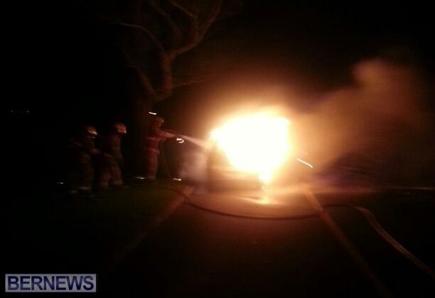 2014 NYE car fire bermuda (3)