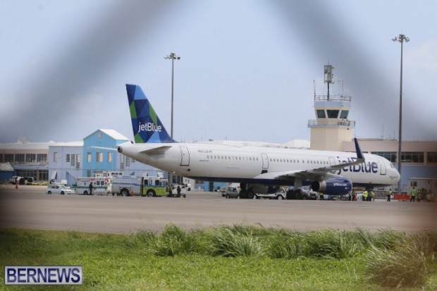 jetblue bermuda divert aug 20 14