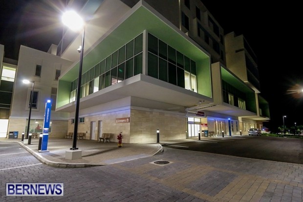 King Edward Memorial Hospital KEMH Acute Care Wing Emergency Department Bermuda, September 13 2014 (1)