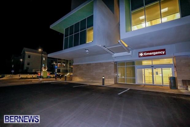 King Edward Memorial Hospital KEMH Acute Care Wing Emergency Department Bermuda, September 13 2014 (4)
