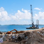 Excavator Removed From Airport Dump Waters Bermuda, October 7 2014-1
