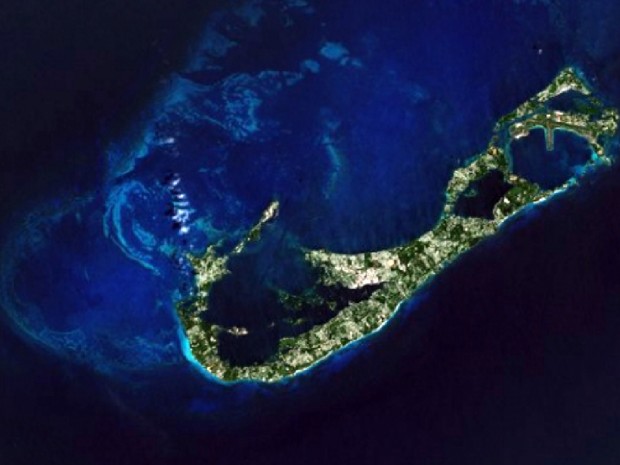 nasa-photo-bermuda-island-from-space-2