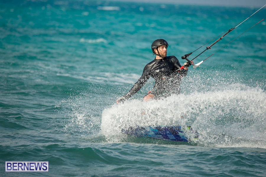 Bermuda-Kite-Surfers-2014-Dec-21