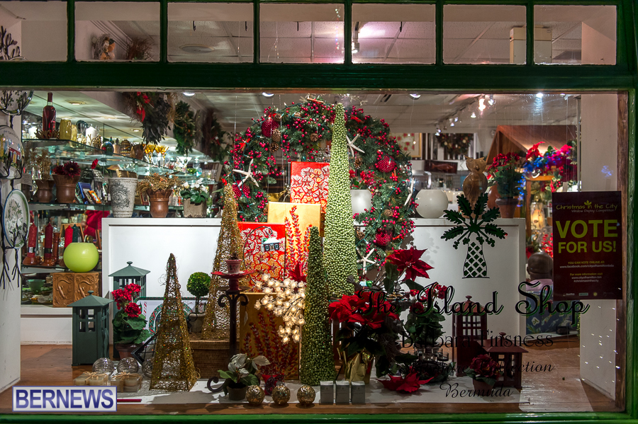 Holiday Window Display Competition opens voting - Tompkins Weekly