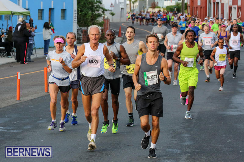 Race-Weekend-Marathon-Start-Bermuda-January-18-2015-48