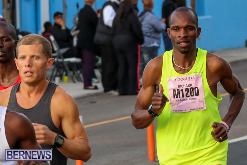 Race-Weekend-Marathon-Start-Bermuda-January-18-2015-9