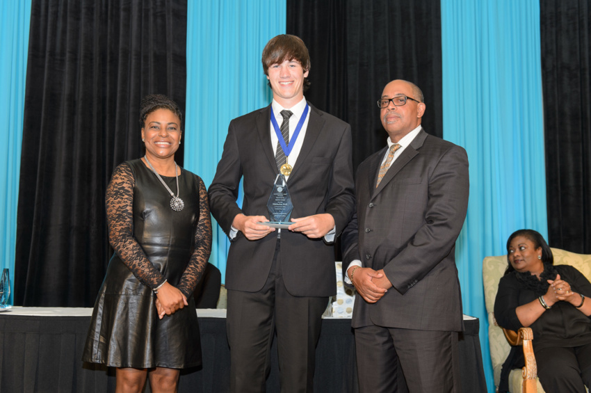 2015-Outstanding-Teen-Awards-Anthony-Wade-32