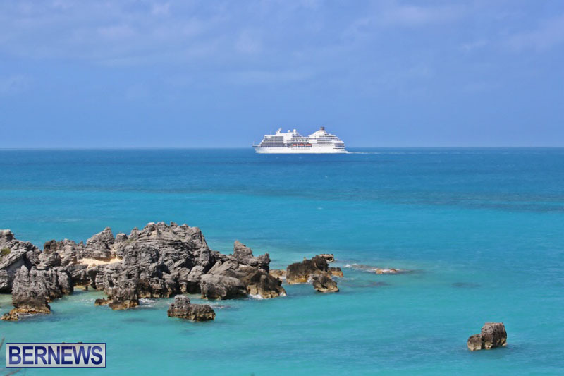 seven seas cruise ship in Bermuda April 2015 (4)