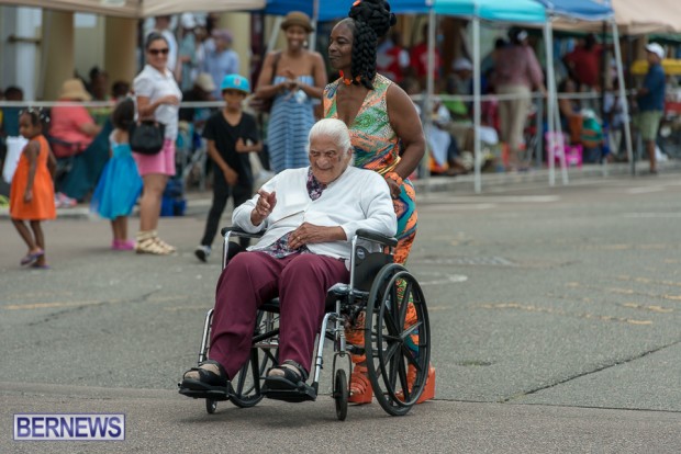 Loiuse Franks Bermuda Day Parade (1)
