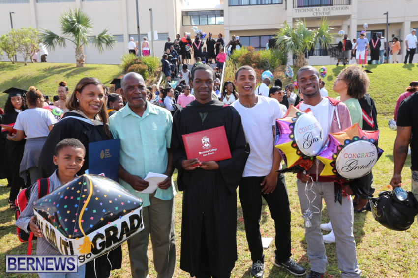 bermuda-college-graduation-2015-17