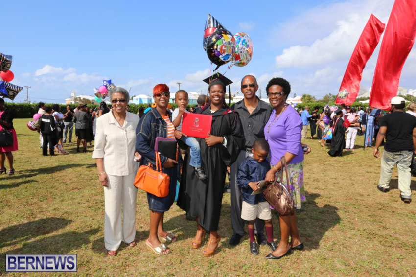 bermuda-college-graduation-2015-18