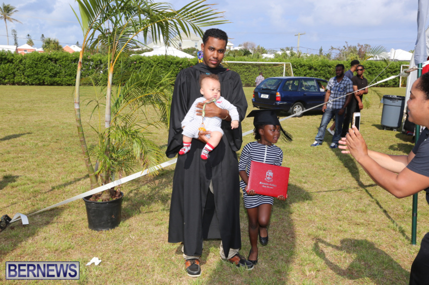 bermuda-college-graduation-2015-28