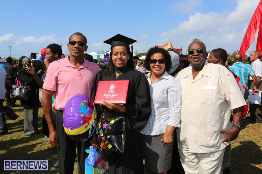 bermuda-college-graduation-2015-3