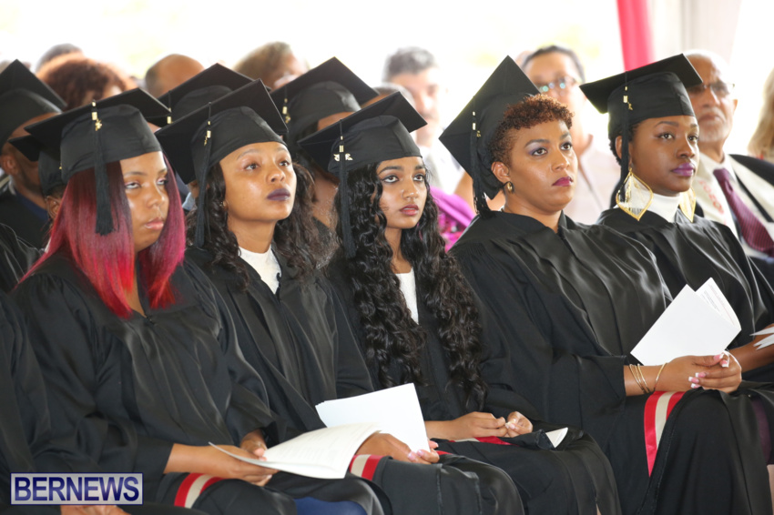bermuda-college-graduation-2015-76