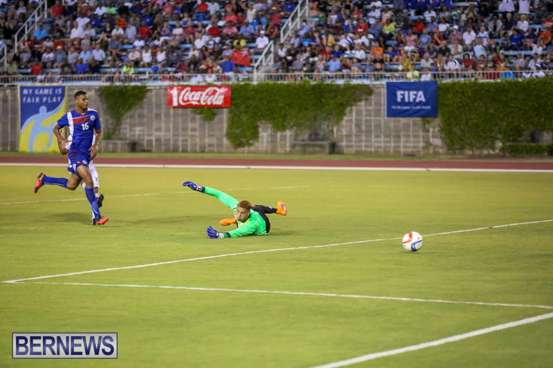 Guatemala-vs-Bermuda-Football-June-15-2015-18