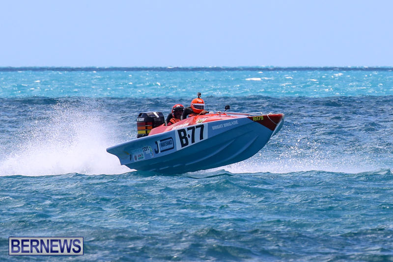 Powerboat-Racing-Bermuda-June-28-2015-17