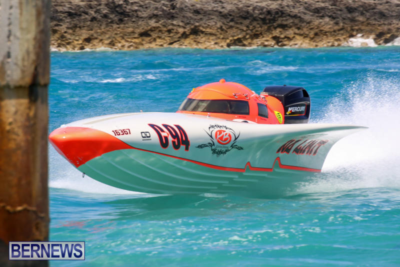 Powerboat-Racing-Bermuda-June-28-2015-24