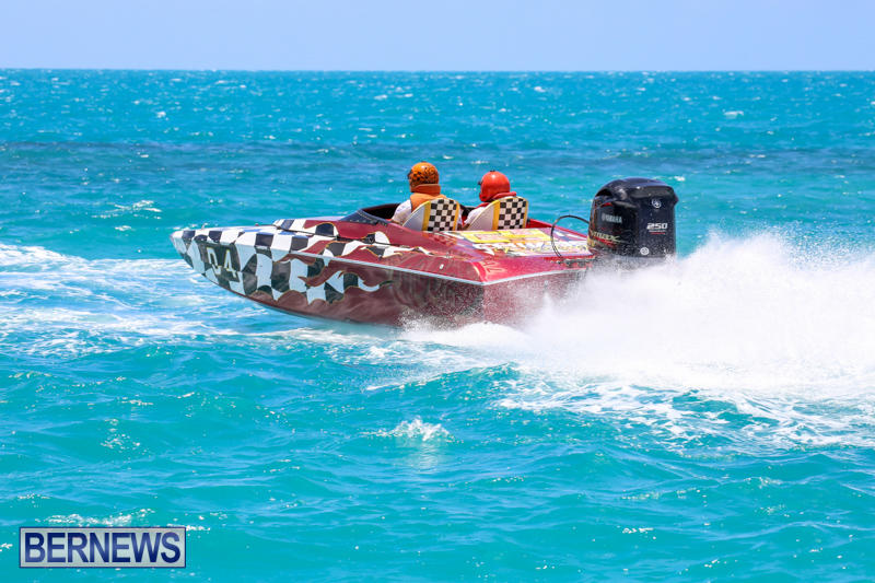 Powerboat-Racing-Bermuda-June-28-2015-38
