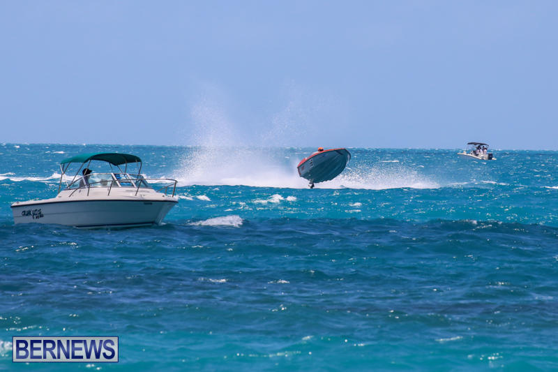 Powerboat-Racing-Bermuda-June-28-2015-49