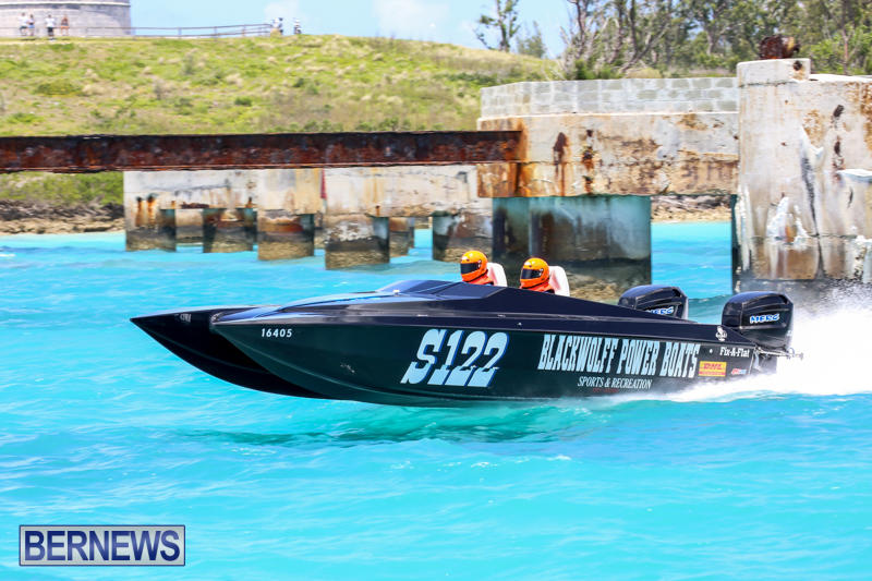 Powerboat-Racing-Bermuda-June-28-2015-68