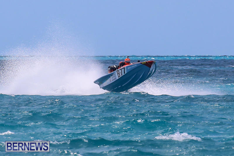 Powerboat-Racing-Bermuda-June-28-2015-70