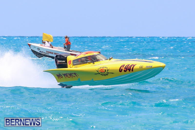 Powerboat-Racing-Bermuda-June-28-2015-79