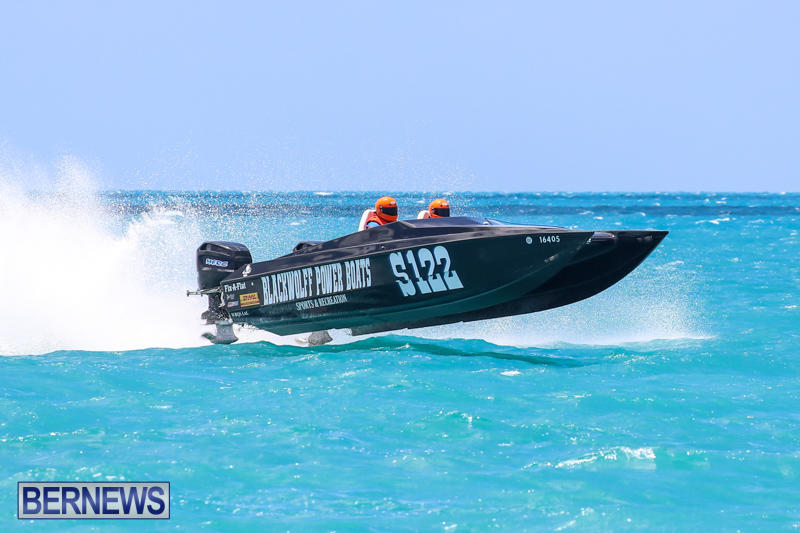 Powerboat-Racing-Bermuda-June-28-2015-92