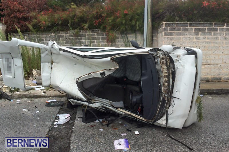 Overturned Car Accident Bermuda, July 12 2015 (2)
