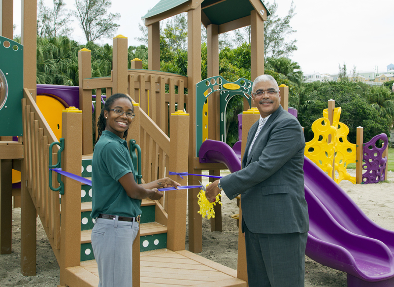 6338_PARKS_MINISTER_PARSONS_ROAD_PLAYGROUND_RIBBON_CUTTING_VSR_022