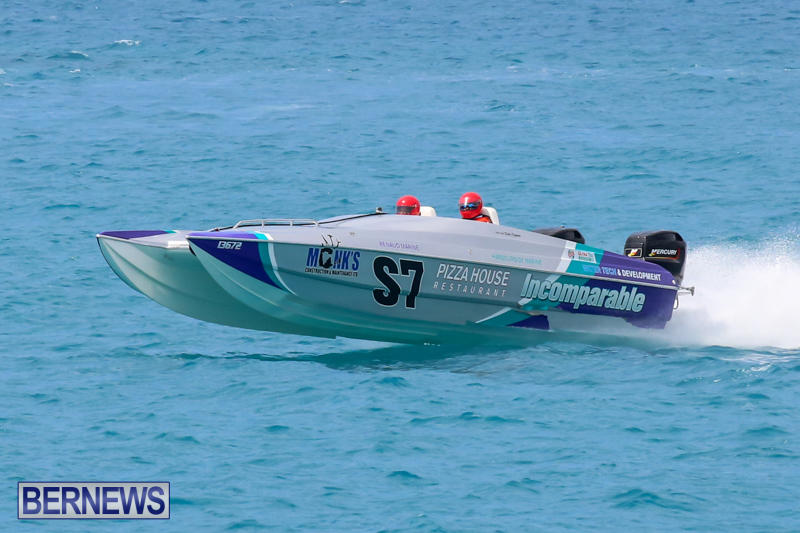 Around-The-Island-Powerboat-Race-Bermuda-August-9-2015-116
