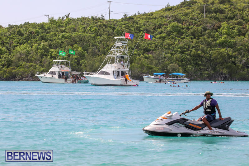Around-The-Island-Powerboat-Race-Bermuda-August-9-2015-148