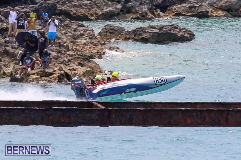 Around-The-Island-Powerboat-Race-Bermuda-August-9-2015-40