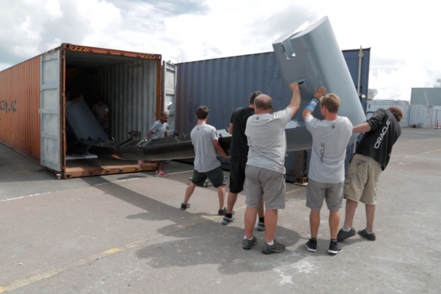 Boat 2 arrives in Bermuda oracle august 19 2015