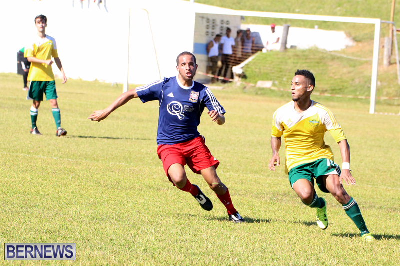Football-FirstPremier-Division-Bermuda-November-2015-7
