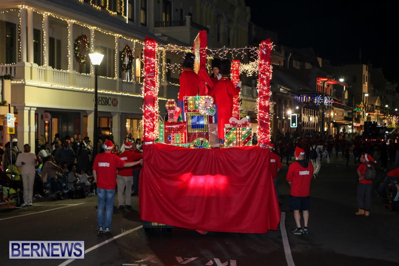 MarketPlace-Santa-Parade-Bermuda-November-29-2015-106