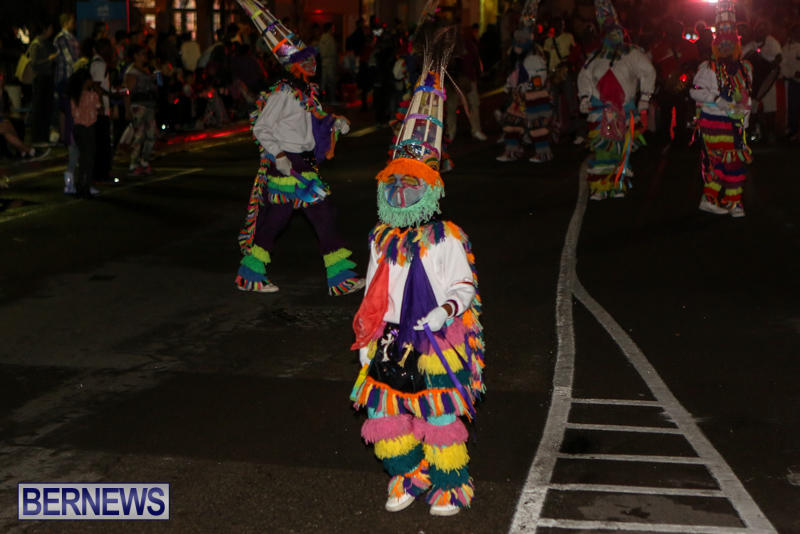MarketPlace-Santa-Parade-Bermuda-November-29-2015-171